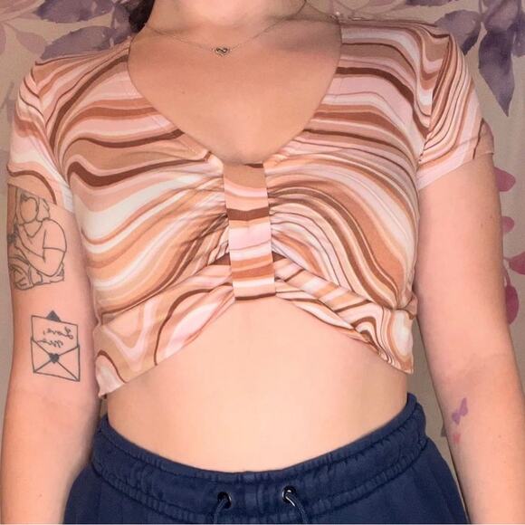 No Boundaries Marble Groovy 90s Basic Crop Top Rave Concert Event Size Small - Picture 5 of 13